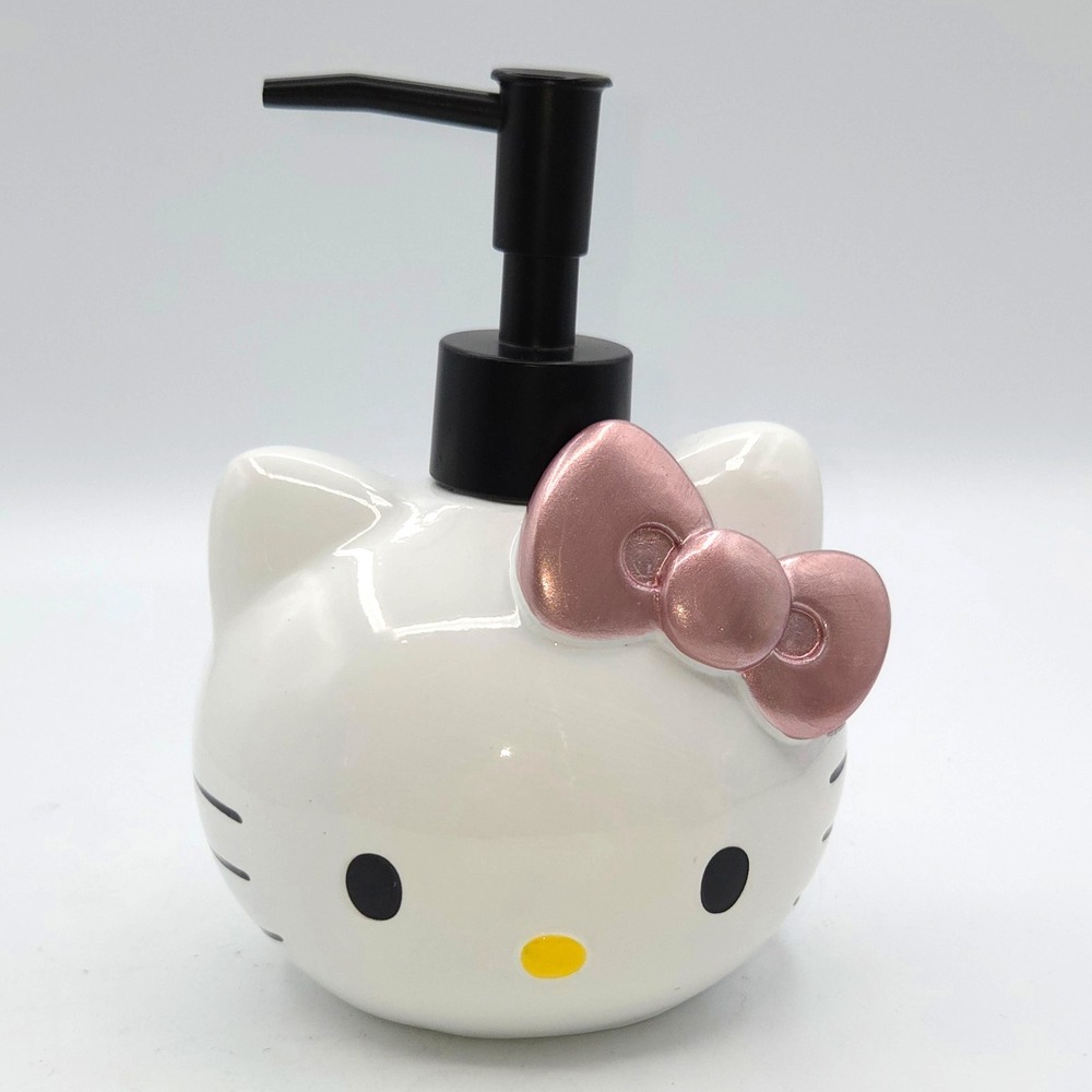 SANRIO Hello Kitty Head‎ ROSE GOLD Soap Dispenser/Lotion Pump